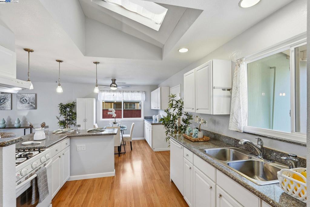 WINTON GROVE - Residential