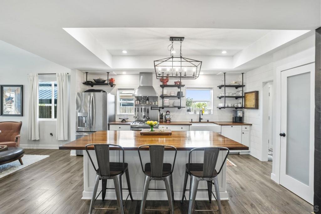 5451 Forbes Ave.