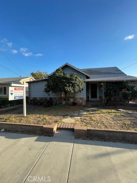 Photo of 306 W Highland Ave W, Sierra Madre, CA 91024 (MLS # CV25237676)