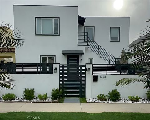 Photo of 1274 S Orange Drive, Los Angeles, CA 90019 (MLS # SR26072646)