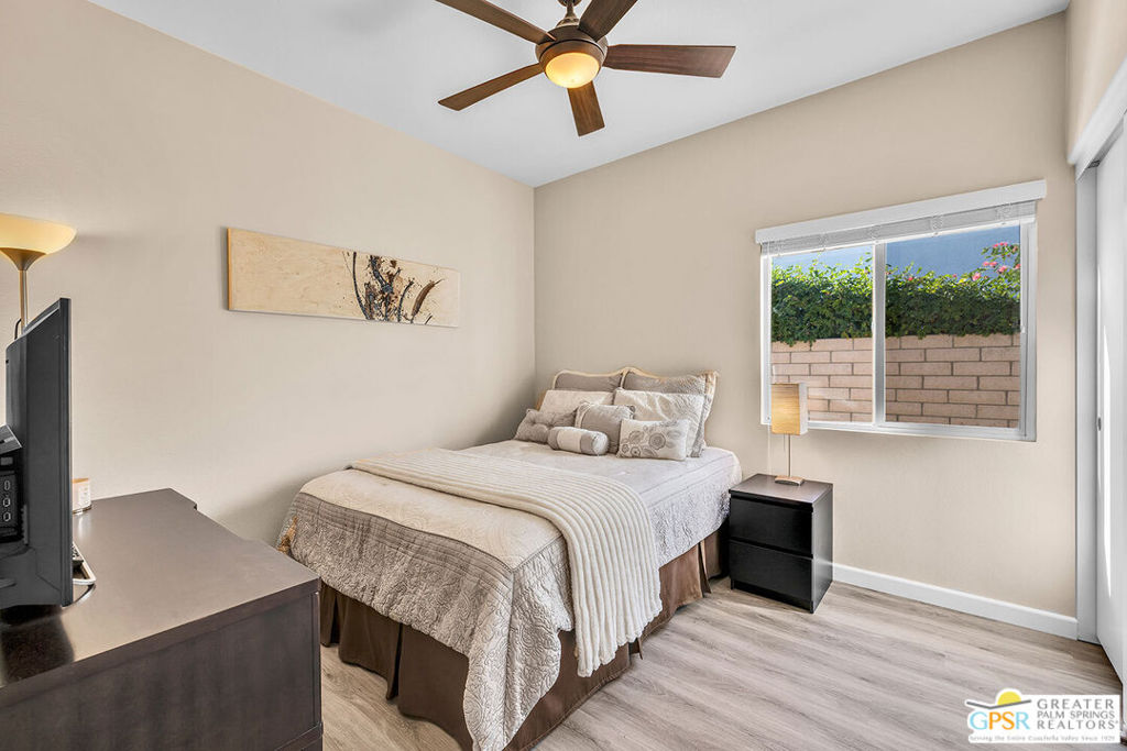 Flora Vista - Residential