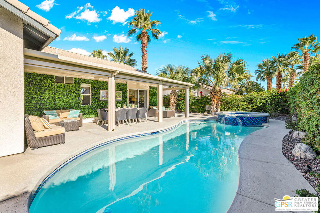 Flora Vista - Residential