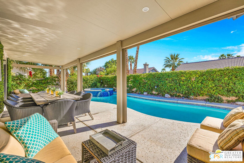 Flora Vista - Residential