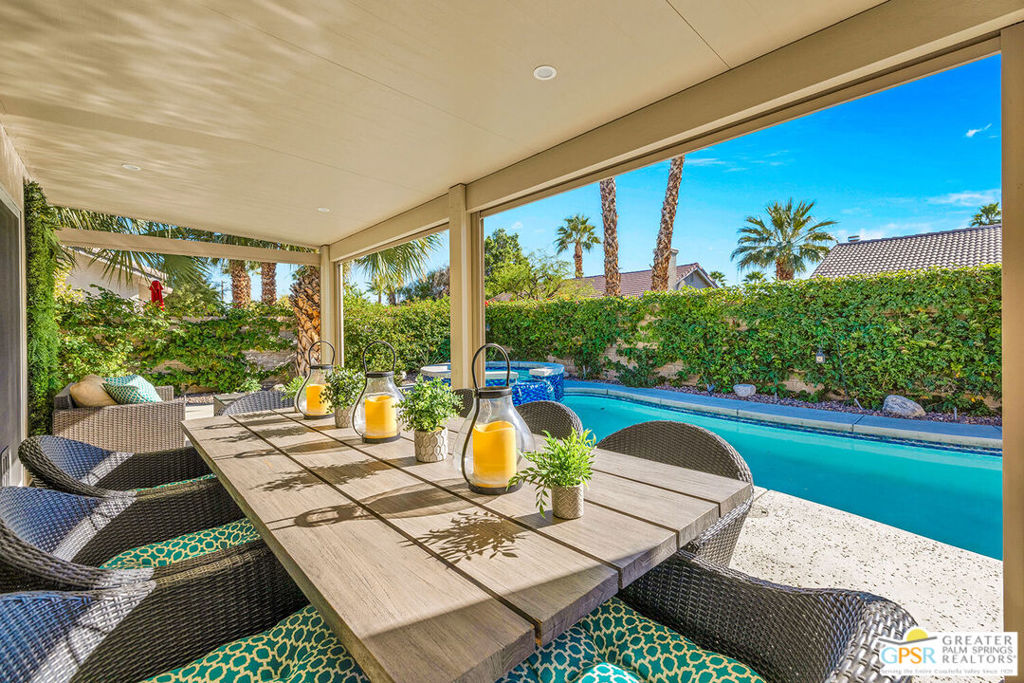 Flora Vista - Residential