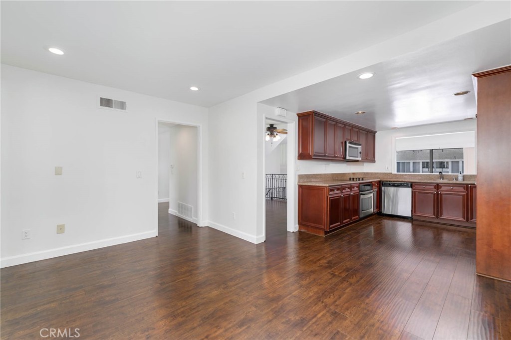 Newport Crest (NEWC) - Residential Lease