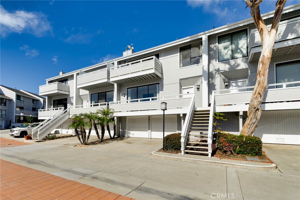 Newport Crest (NEWC) - Residential Lease