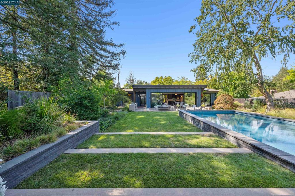 TRAILS AREA - Residential