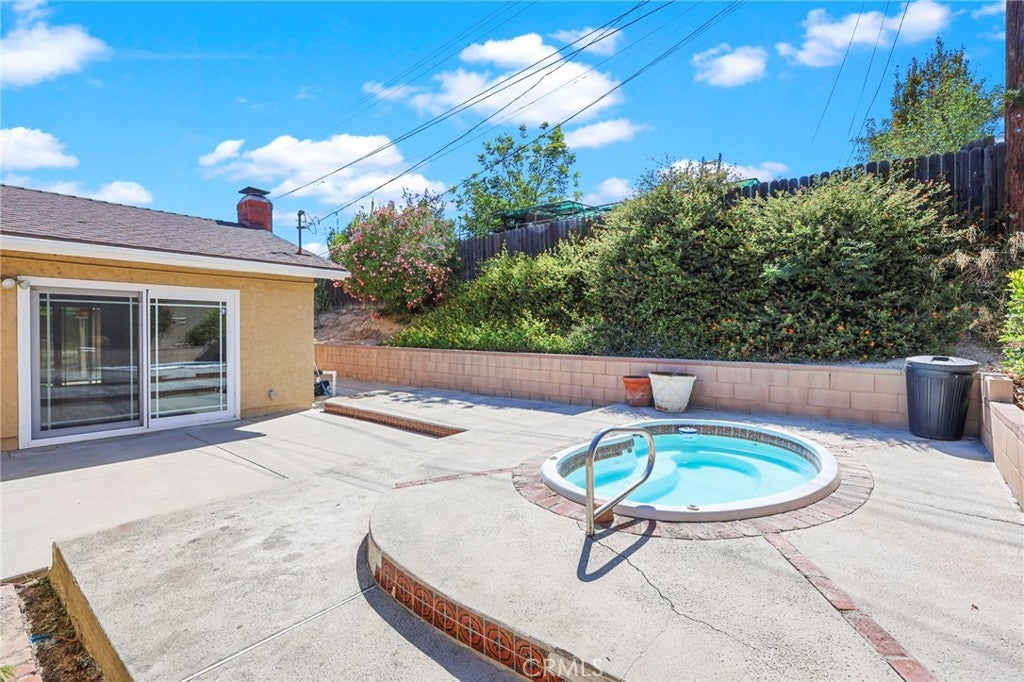 3523 S Flemington