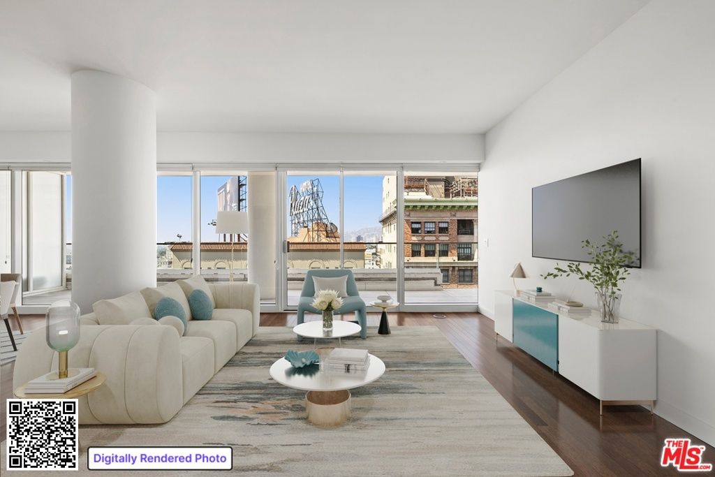 Photo of 6250 Hollywood Boulevard #12I, Los Angeles, CA 90028 (MLS # 26670457)