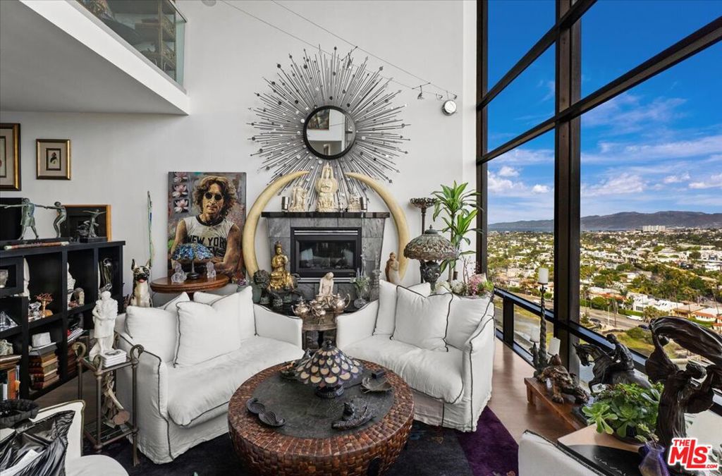 4316 Marina City Drive PH 27