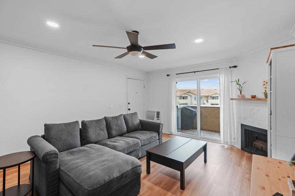 222 Woodland Parkway 256
