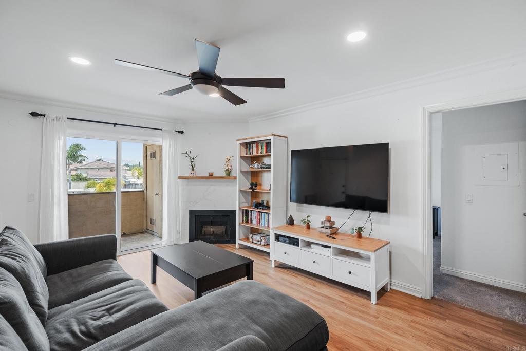 222 Woodland Parkway 256
