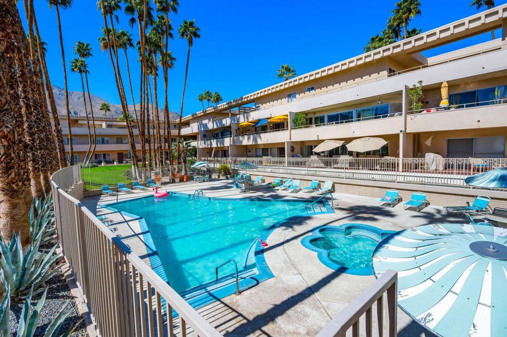 277 E Alejo Road 119