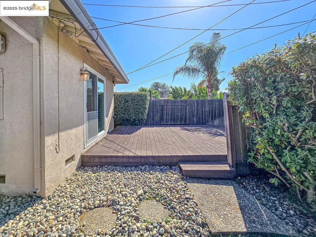 LAND PARK - Residential