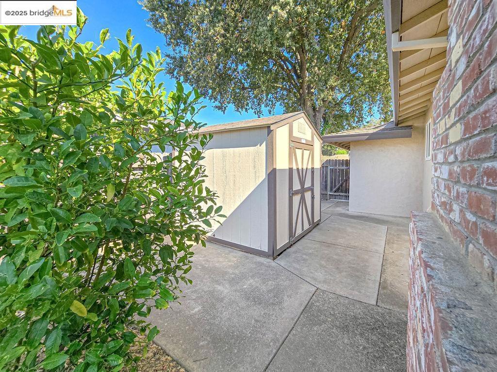 LAND PARK - Residential