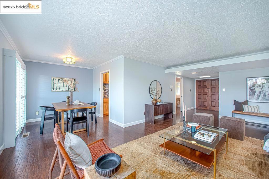 LAND PARK - Residential