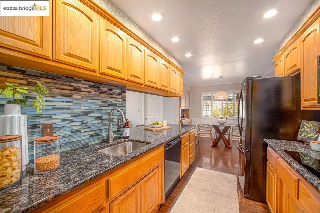 LAND PARK - Residential
