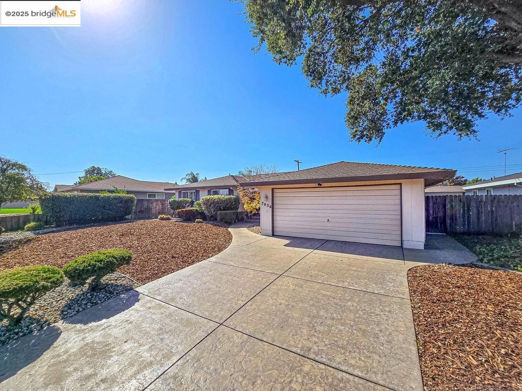 LAND PARK - Residential