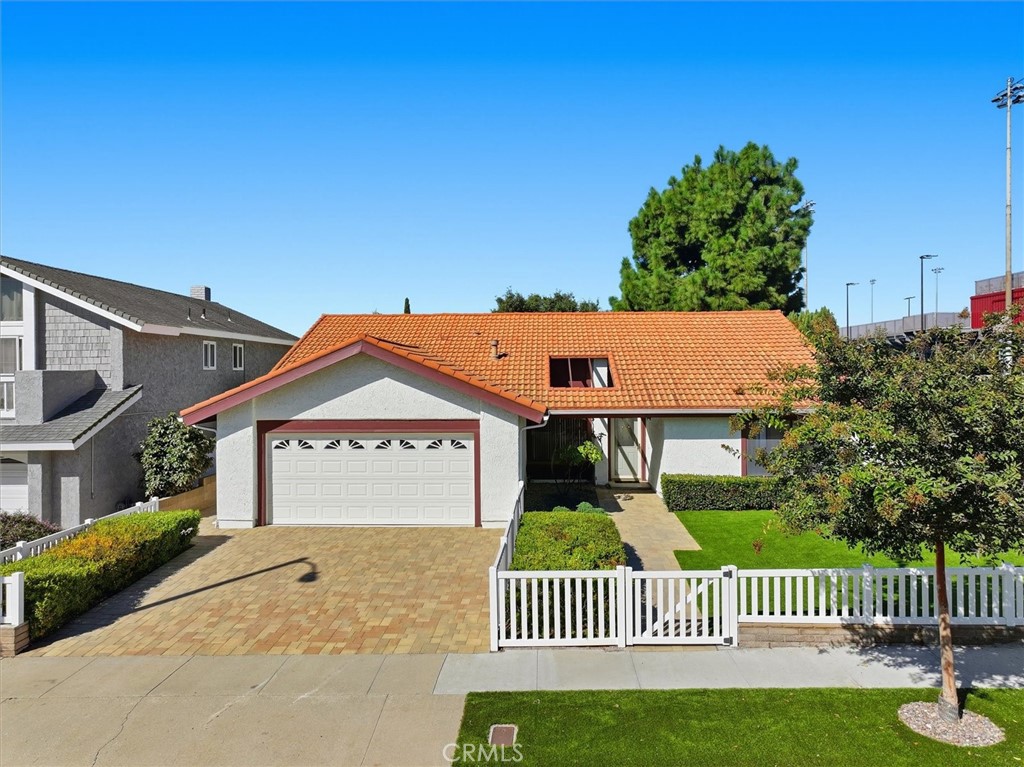 2709 Orange Avenue