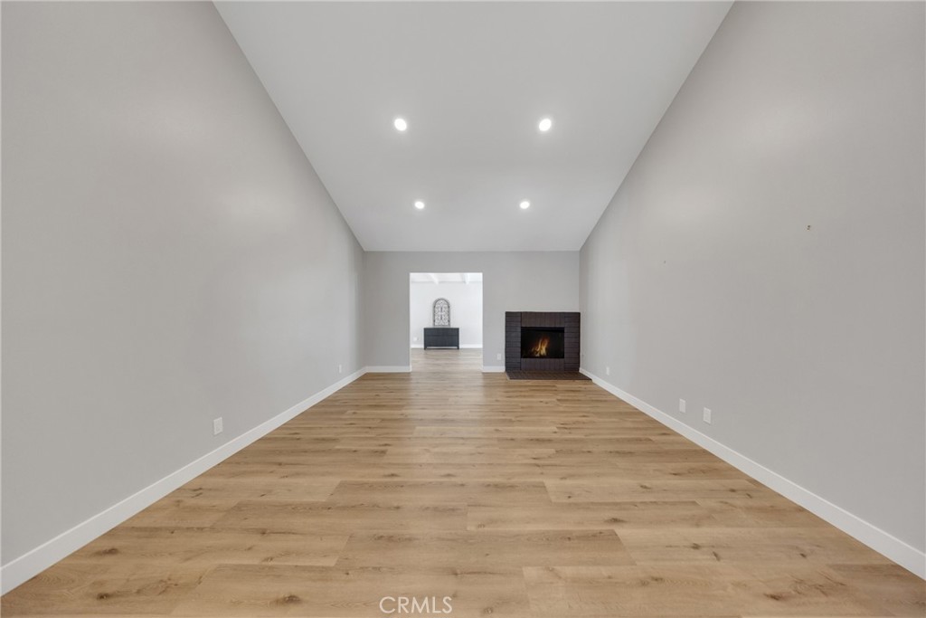 1106 W Bellbrook Street