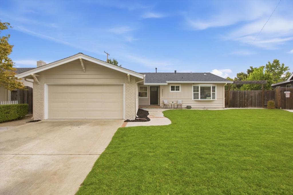 3031 Greentree Way