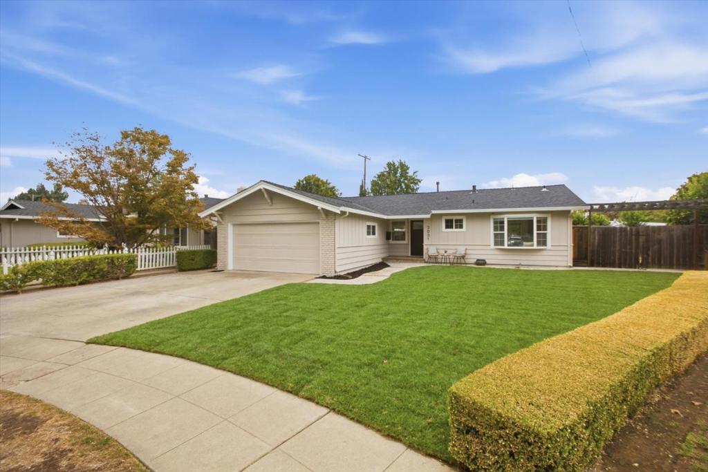 3031 Greentree Way