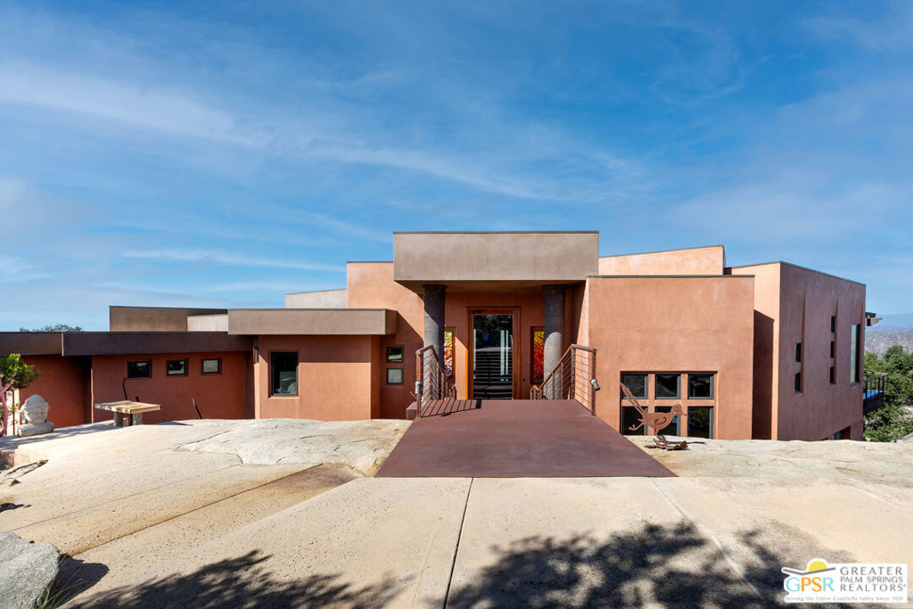 19210 Highland Hills Drive 10