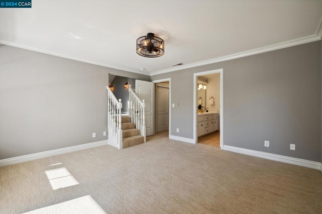 STONEGATE - Residential