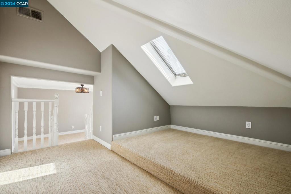 STONEGATE - Residential