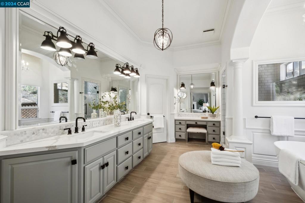 STONEGATE - Residential