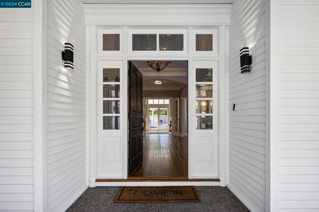 STONEGATE - Residential