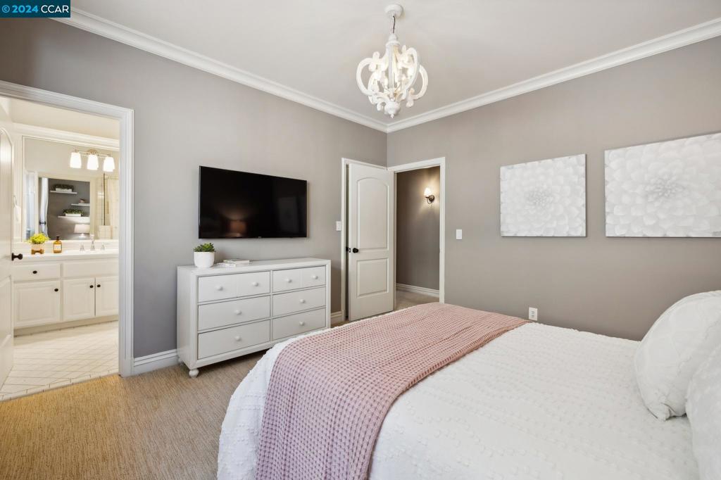 STONEGATE - Residential