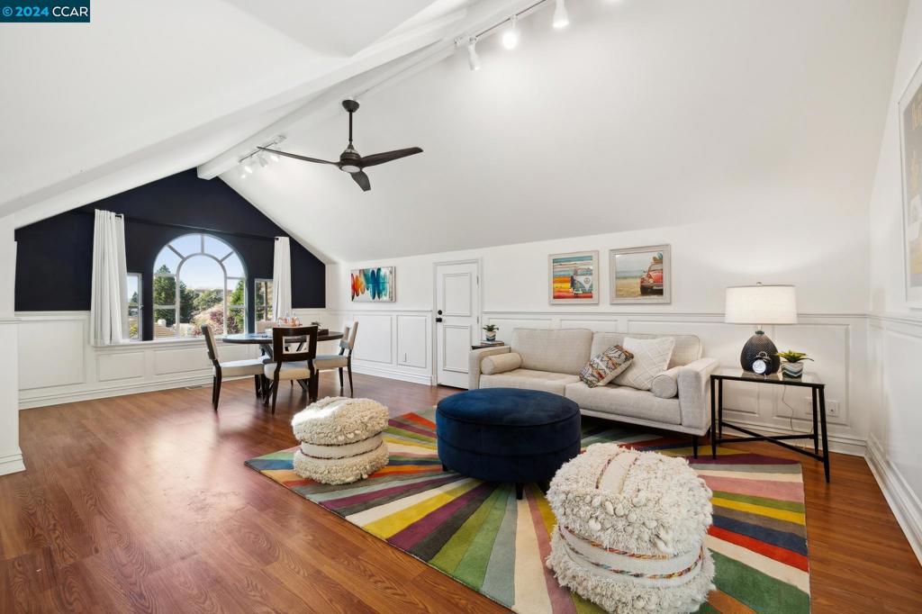 STONEGATE - Residential