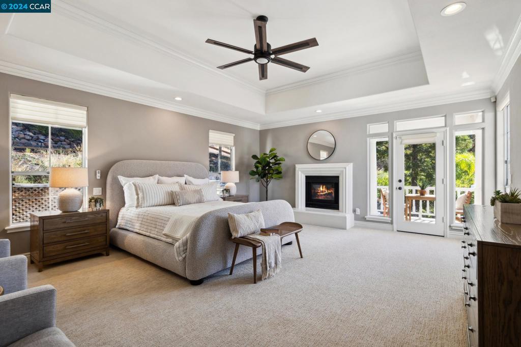 STONEGATE - Residential