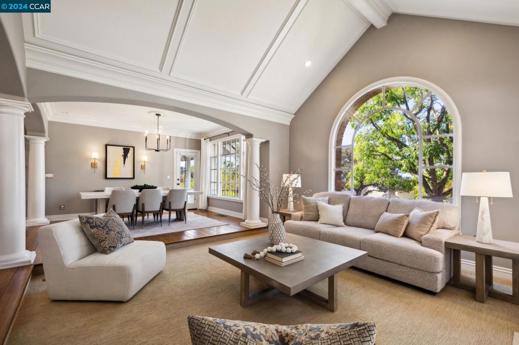 STONEGATE - Residential