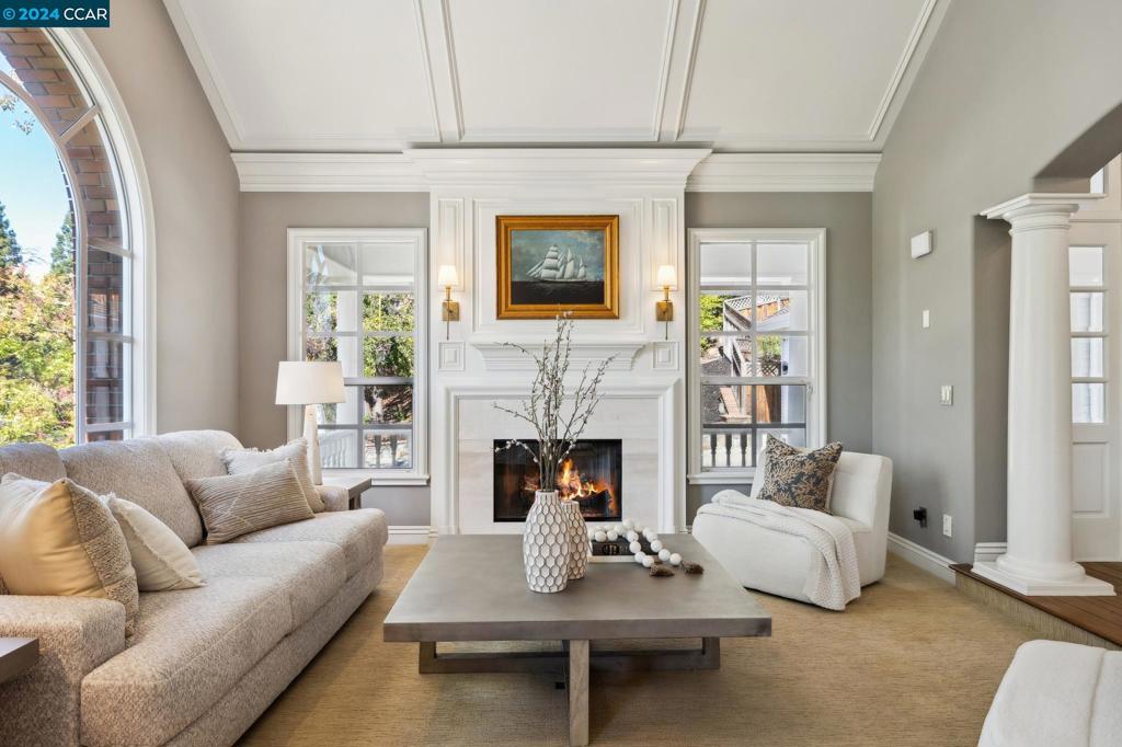 STONEGATE - Residential