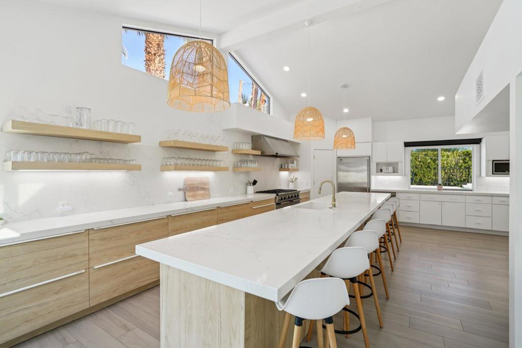 Old Las Palmas - Residential