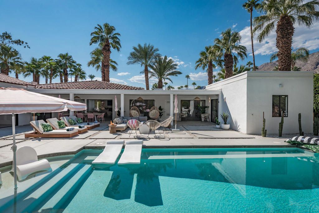 Photo of 246 W Vereda Norte, Palm Springs, CA 92262 (MLS # 219139680DA)