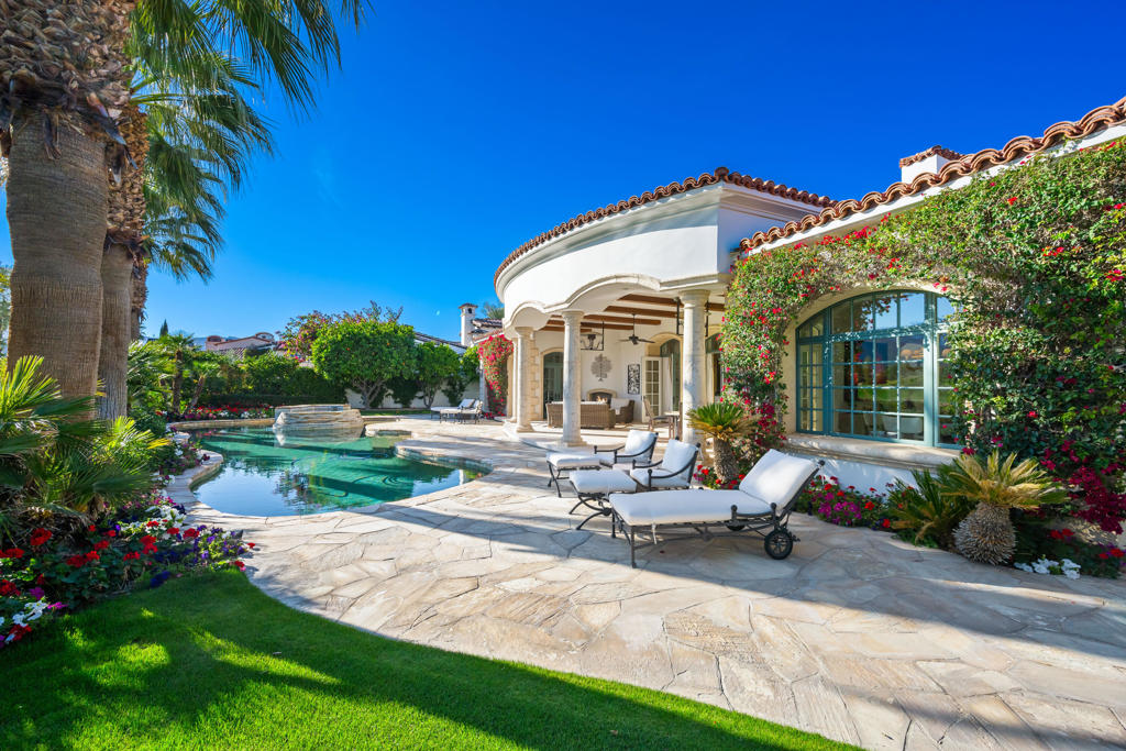 The Hideaway - Residential