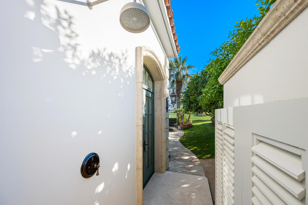 The Hideaway - Residential