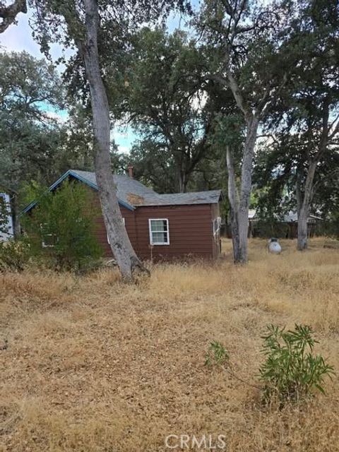 Photo of 14661 Pearl Avenue, Clearlake, CA 95422 (MLS # LC25216639) Photo of 14661 Pearl Avenue, Clearlake, CA 95422 (MLS # LC25216639)