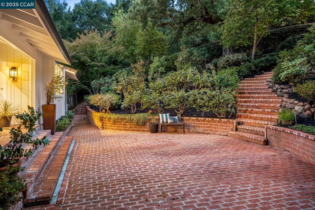 UPPER HAPPY VLY - Residential