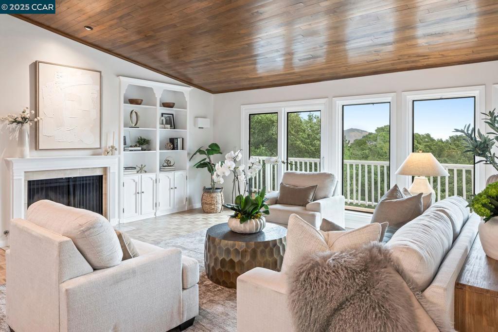 UPPER HAPPY VLY - Residential