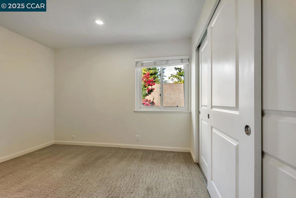 MIRAMONTE GARDNS - Residential