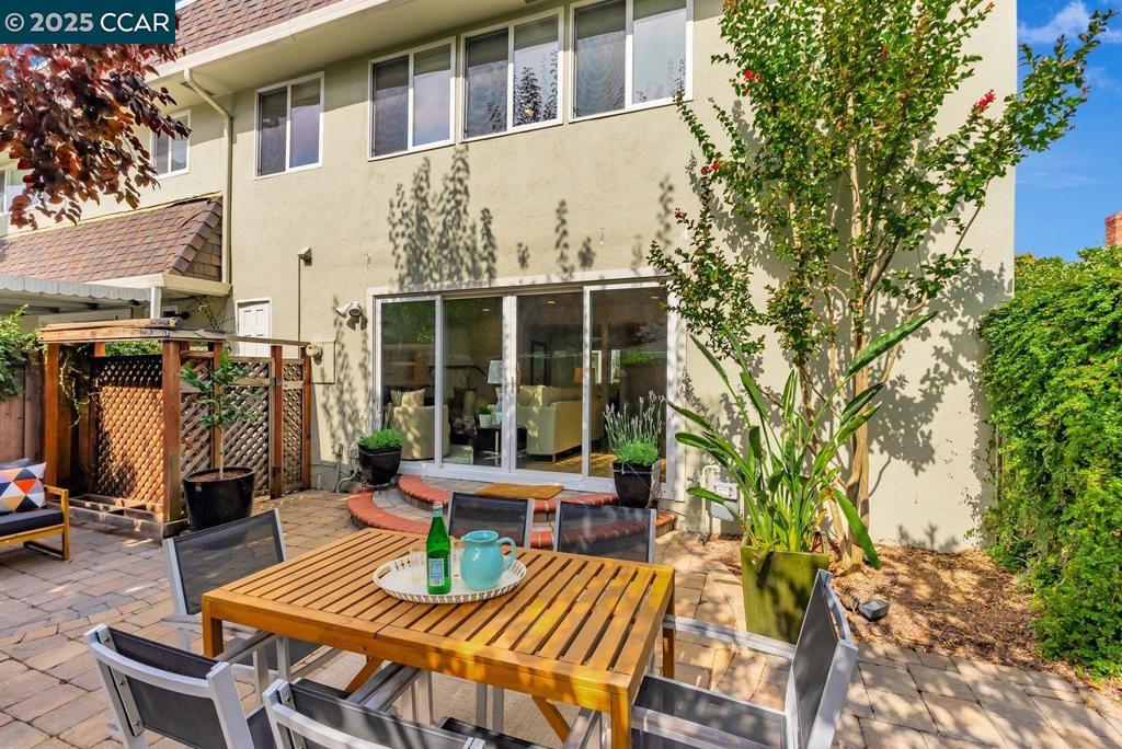MIRAMONTE GARDNS - Residential