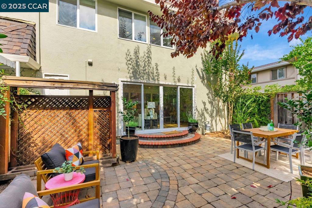 MIRAMONTE GARDNS - Residential