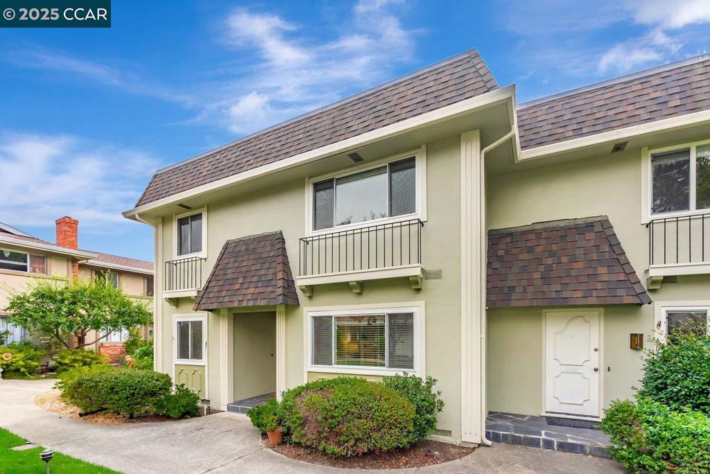 MIRAMONTE GARDNS - Residential