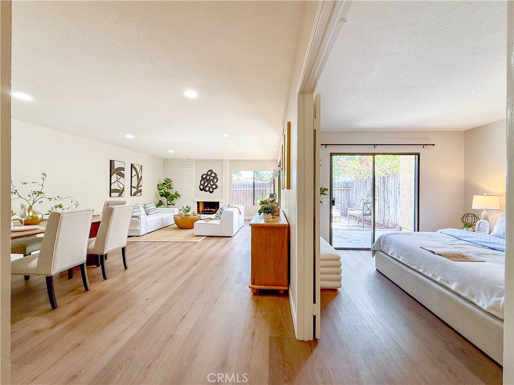 1034 E Romney Drive