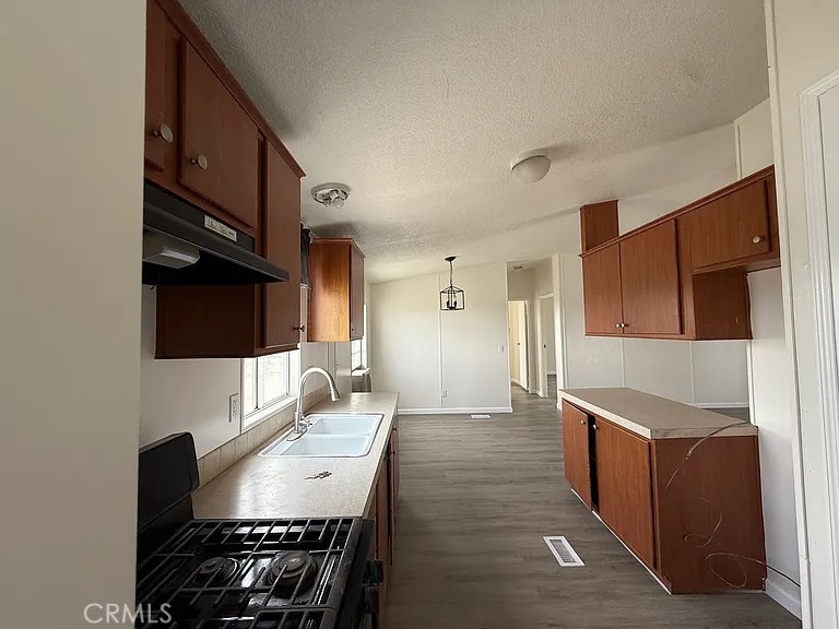 2220 Olivera Road