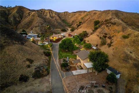 Photo of 30300 Live Oak Canyon Road, Redlands, CA 92373 (MLS # IG25167007)